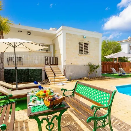 Yiangos House
