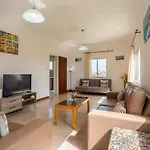 Yiangos House וילה נאו חוריו
