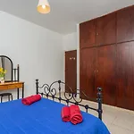 Yiangos House נאו חוריו