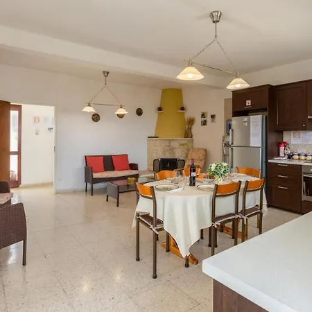 Villa Yiangos House *