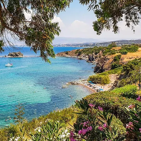 Yiangos House Villa *