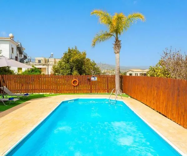 Yiangos House Neo Chorio